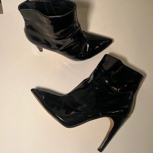 Express Boots Womens 8 Black Patent Leather Side Zip High Heel Ankle Booties